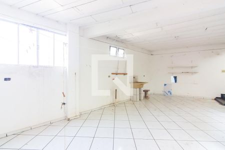 Casa para alugar com 250m², 2 quartos e 1 vaga Casa para alugar com 250m², 2 quartos e 1 vagaÁrea de Serviço