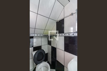 Casa para alugar com 250m², 2 quartos e 1 vaga Casa para alugar com 250m², 2 quartos e 1 vagaBanheiro 2