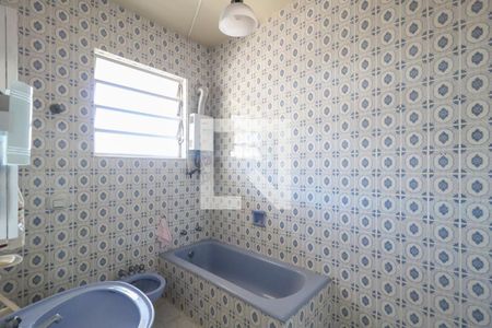 Casa à venda com 540m², 3 quartos e 4 vagas Casa à venda com 540m², 3 quartos e 4 vagasBanheiro