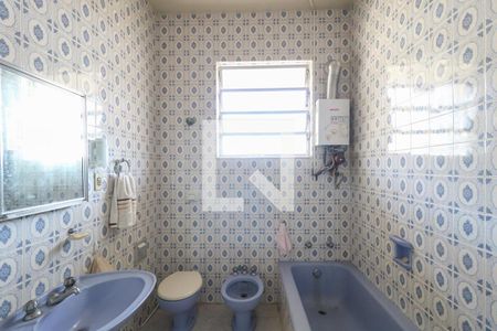 Casa à venda com 540m², 3 quartos e 4 vagas Casa à venda com 540m², 3 quartos e 4 vagasBanheiro