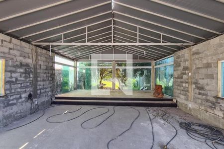 Casa à venda com 540m², 3 quartos e 4 vagas Casa à venda com 540m², 3 quartos e 4 vagasQuintal