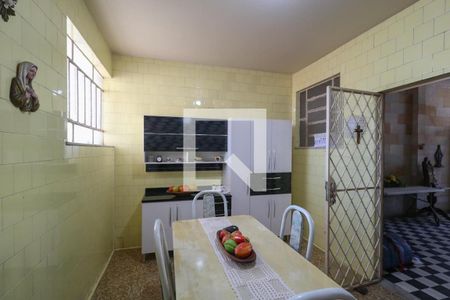 Casa à venda com 540m², 3 quartos e 4 vagas Casa à venda com 540m², 3 quartos e 4 vagasCopa