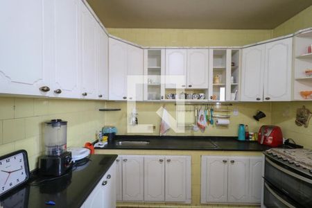 Casa à venda com 540m², 3 quartos e 4 vagas Casa à venda com 540m², 3 quartos e 4 vagasCozinha