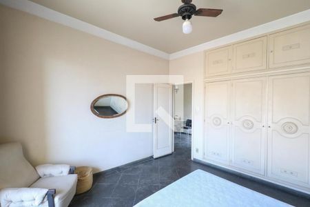 Casa à venda com 540m², 3 quartos e 4 vagas Casa à venda com 540m², 3 quartos e 4 vagasQuarto 2