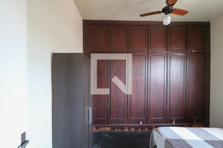 Casa à venda com 540m², 3 quartos e 4 vagas Casa à venda com 540m², 3 quartos e 4 vagasQuarto 3