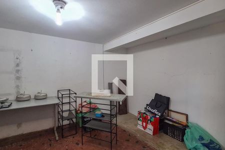 Casa à venda com 540m², 3 quartos e 4 vagas Casa à venda com 540m², 3 quartos e 4 vagasSalão 2