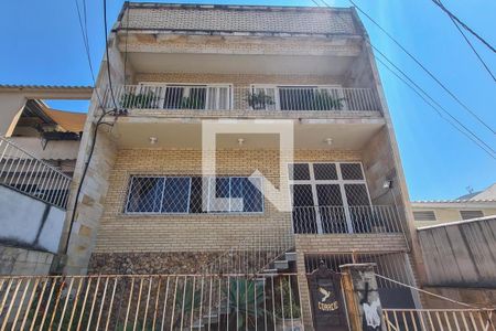 Casa à venda com 540m², 3 quartos e 4 vagas Casa à venda com 540m², 3 quartos e 4 vagasFachada casa