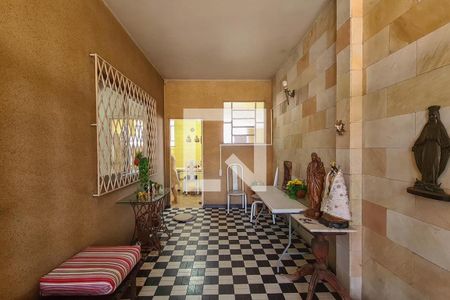 Casa à venda com 540m², 3 quartos e 4 vagas Casa à venda com 540m², 3 quartos e 4 vagasEntrada