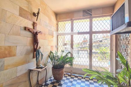 Casa à venda com 540m², 3 quartos e 4 vagas Casa à venda com 540m², 3 quartos e 4 vagasEntrada