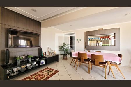 Apartamento à venda com 150m², 3 quartos e 3 vagas Apartamento à venda com 150m², 3 quartos e 3 vagasCopa