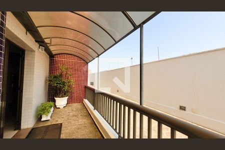 Apartamento à venda com 150m², 3 quartos e 3 vagas Apartamento à venda com 150m², 3 quartos e 3 vagasÁrea comum