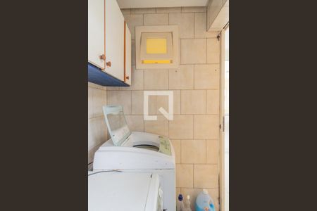 Casa de condomínio à venda com 159m², 3 quartos e 2 vagasCozinha e Área de Serviço