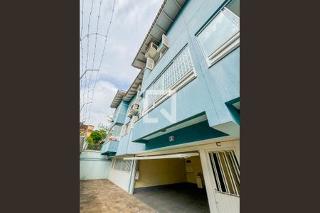 Casa de condomínio à venda com 159m², 3 quartos e 2 vagasFachada