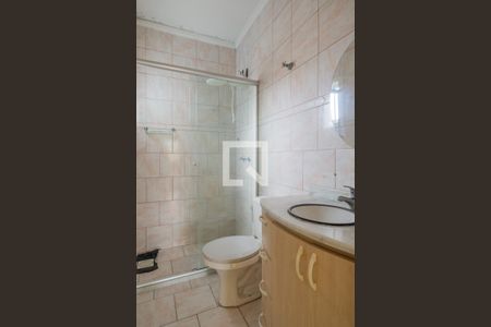 Casa de condomínio à venda com 159m², 3 quartos e 2 vagasBanheiro Social