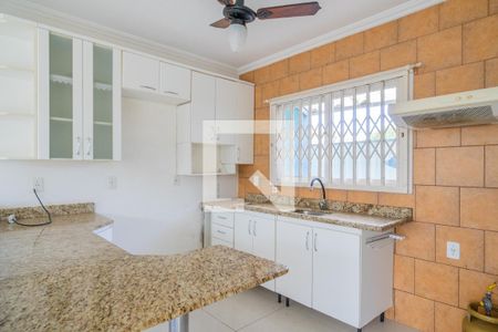 Casa de condomínio à venda com 159m², 3 quartos e 2 vagasCozinha e Área de Serviço