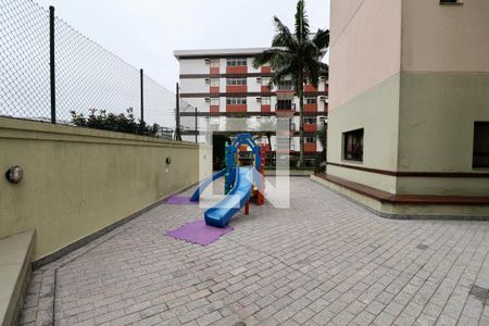 Apartamento para alugar com 98m², 3 quartos e 2 vagasÁrea comum - Playground
