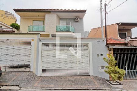 Casa à venda com 165m², 3 quartos e 4 vagasFachada