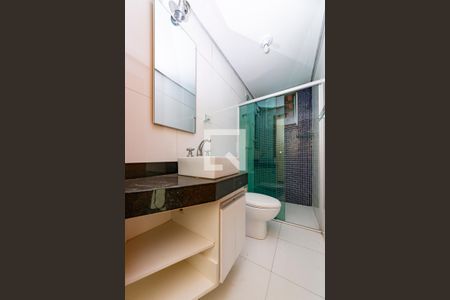 Apartamento à venda com 120m², 3 quartos e 2 vagas Apartamento à venda com 120m², 3 quartos e 2 vagasBanheiro Social