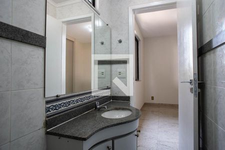 Banheiro da Suíte de apartamento para alugar com 3 quartos, 92m² em Cidade Nova, Belo Horizonte