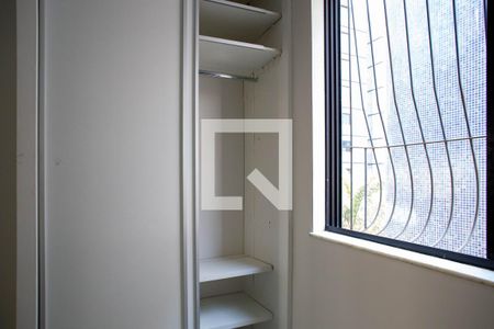 Apartamento para alugar com 92m², 3 quartos e 2 vagasQuarto 2 - Armários