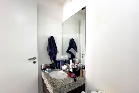 Apartamento para alugar com 53m², 2 quartos e 1 vagaBanheiro do quarto 1