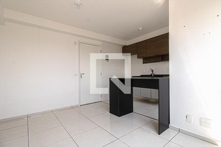 sala de apartamento para alugar com 2 quartos, 42m² em Jardim São Savério, São Paulo