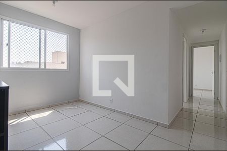 sala de apartamento para alugar com 2 quartos, 42m² em Jardim São Savério, São Paulo