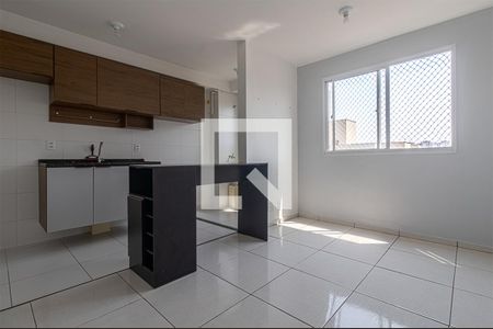 sala de apartamento para alugar com 2 quartos, 42m² em Jardim São Savério, São Paulo