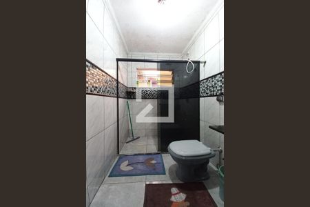 Casa à venda com 250m², 4 quartos e 2 vagas Casa à venda com 250m², 4 quartos e 2 vagasBanheiro do Corredor