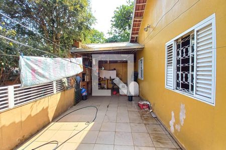 Casa à venda com 250m², 4 quartos e 2 vagas Casa à venda com 250m², 4 quartos e 2 vagasQuintal