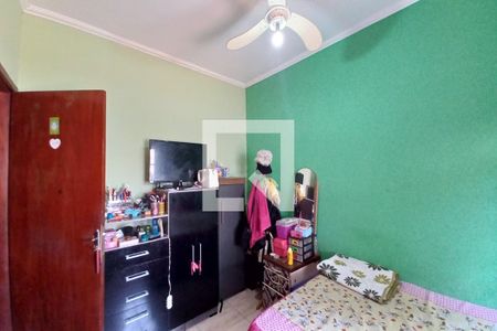 Casa à venda com 250m², 4 quartos e 2 vagas Casa à venda com 250m², 4 quartos e 2 vagasQuarto 3