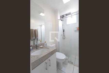 Apartamento à venda com 70m², 3 quartos e 2 vagasBanheiro da Suite