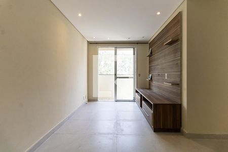 Sala de apartamento para alugar com 2 quartos, 50m² em Jardim Santa Emília, São Paulo