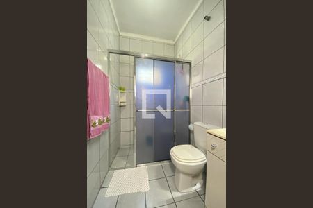 Casa à venda com 173m², 3 quartos e 1 vagaBanheiro 1