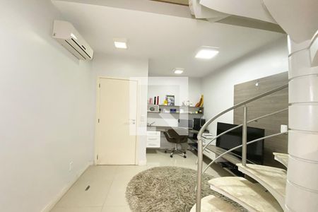 Casa à venda com 168m², 3 quartos e 2 vagasSuíte 2