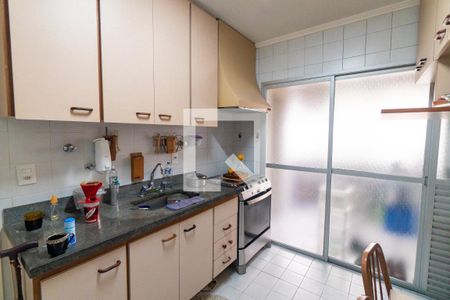 Apartamento à venda com 90m², 3 quartos e 2 vagasCozinha