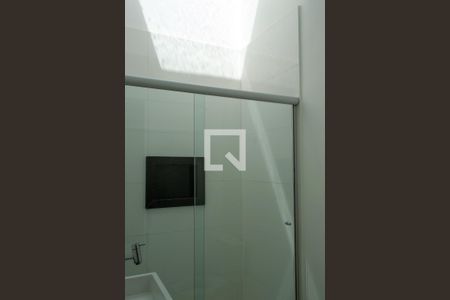 Casa de condomínio à venda com 240m², 4 quartos e 2 vagas Casa de condomínio à venda com 240m², 4 quartos e 2 vagasBanheiro suite 4