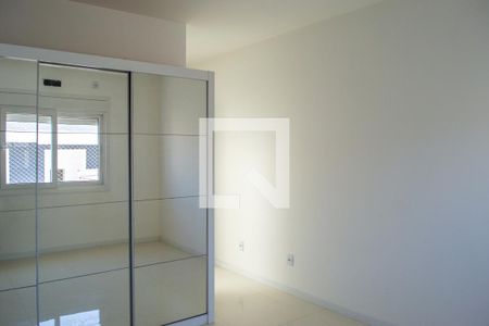Casa de condomínio à venda com 240m², 4 quartos e 2 vagas Casa de condomínio à venda com 240m², 4 quartos e 2 vagasSuite 4