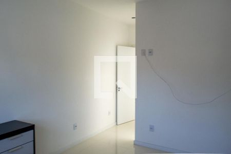 Casa de condomínio à venda com 240m², 4 quartos e 2 vagas Casa de condomínio à venda com 240m², 4 quartos e 2 vagasSuite 3
