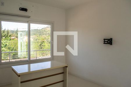 Casa de condomínio à venda com 240m², 4 quartos e 2 vagas Casa de condomínio à venda com 240m², 4 quartos e 2 vagasSuite 2
