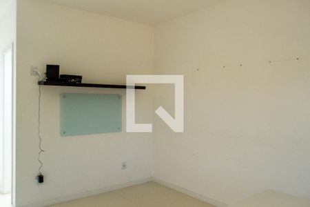 Casa de condomínio à venda com 240m², 4 quartos e 2 vagas Casa de condomínio à venda com 240m², 4 quartos e 2 vagasSuite 2