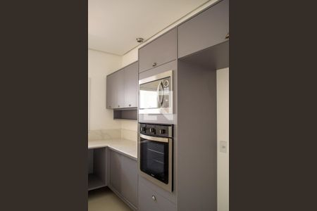 Casa de condomínio à venda com 240m², 4 quartos e 2 vagas Casa de condomínio à venda com 240m², 4 quartos e 2 vagasCozinha