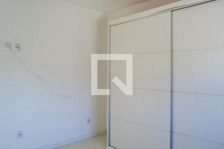 Casa de condomínio à venda com 240m², 4 quartos e 2 vagas Casa de condomínio à venda com 240m², 4 quartos e 2 vagasSuite 3