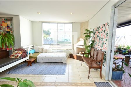 Apartamento à venda com 200m², 3 quartos e 2 vagasSala