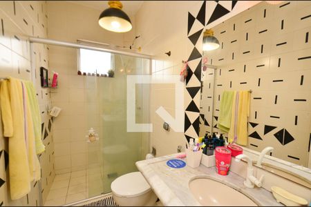 Apartamento à venda com 200m², 3 quartos e 2 vagasBanheiro social