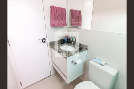 Apartamento à venda com 60m², 2 quartos e 1 vaga Apartamento à venda com 60m², 2 quartos e 1 vagaBanheiro da Suíte
