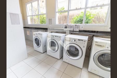 Apartamento à venda com 60m², 2 quartos e 1 vaga Apartamento à venda com 60m², 2 quartos e 1 vagaÁrea comum - Lavanderia