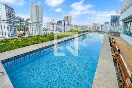 Studio para alugar com 25m², 1 quarto e sem vaga Studio para alugar com 25m², 1 quarto e sem vagaÁrea comum - Piscina