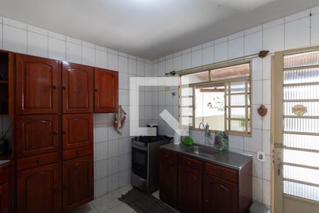 Casa à venda com 100m², 3 quartos e 2 vagas Casa à venda com 100m², 3 quartos e 2 vagasCozinha
