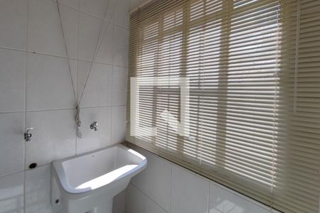 Apartamento à venda com 80m², 2 quartos e 1 vagaÁrea de Serviço